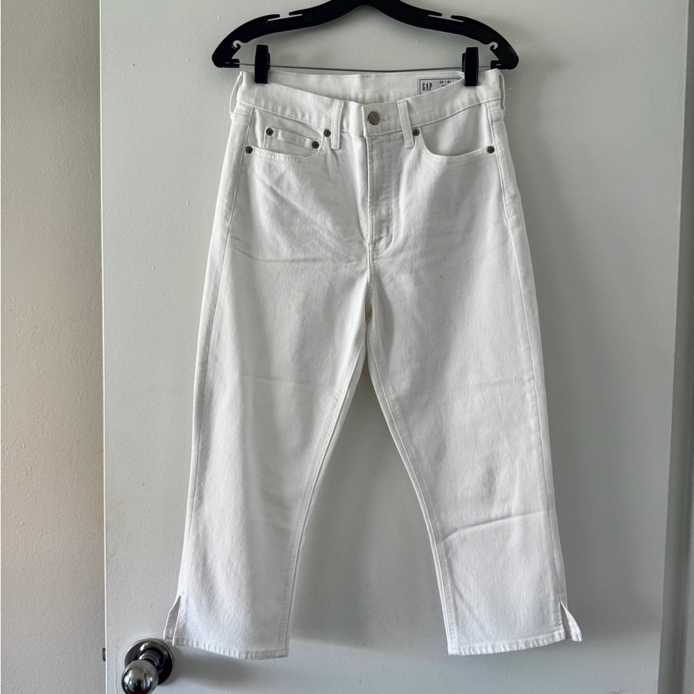 NWOT GAP High-Rise White Capri Denim pants